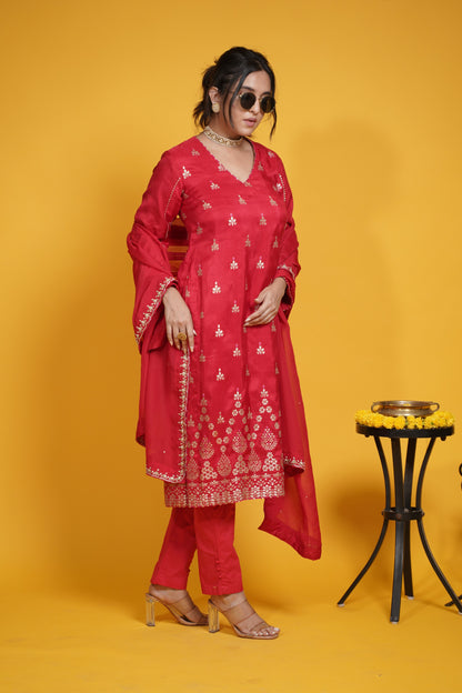 Gulbaahar Kurta set - red