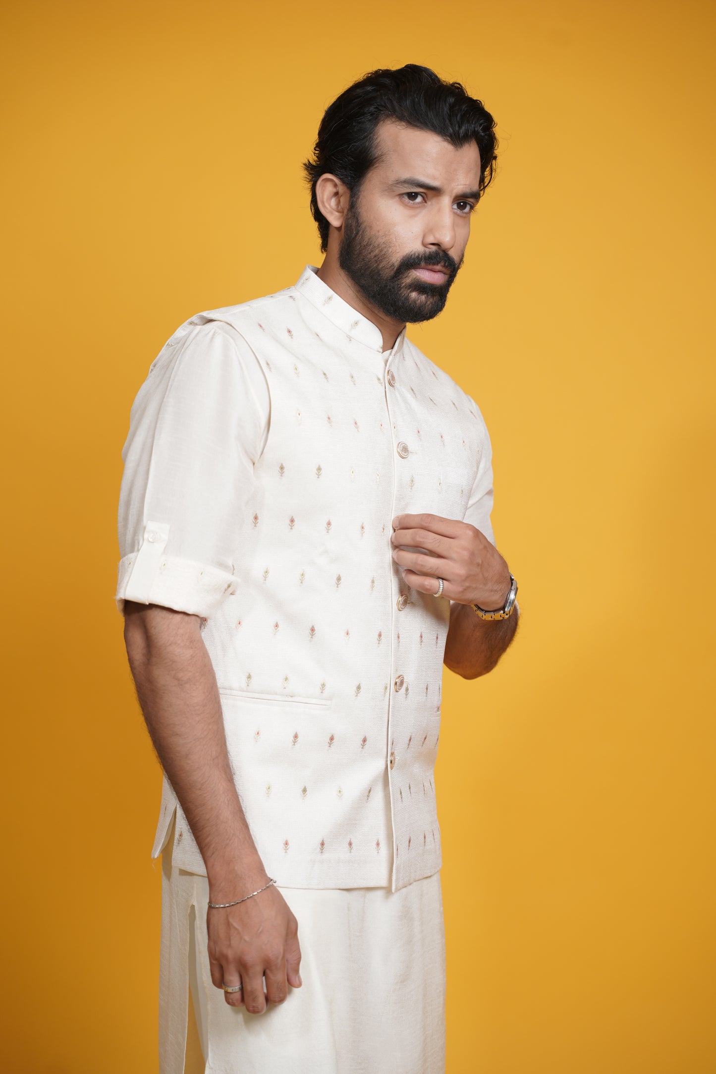 Mizan Kurta waistcoat and trousers