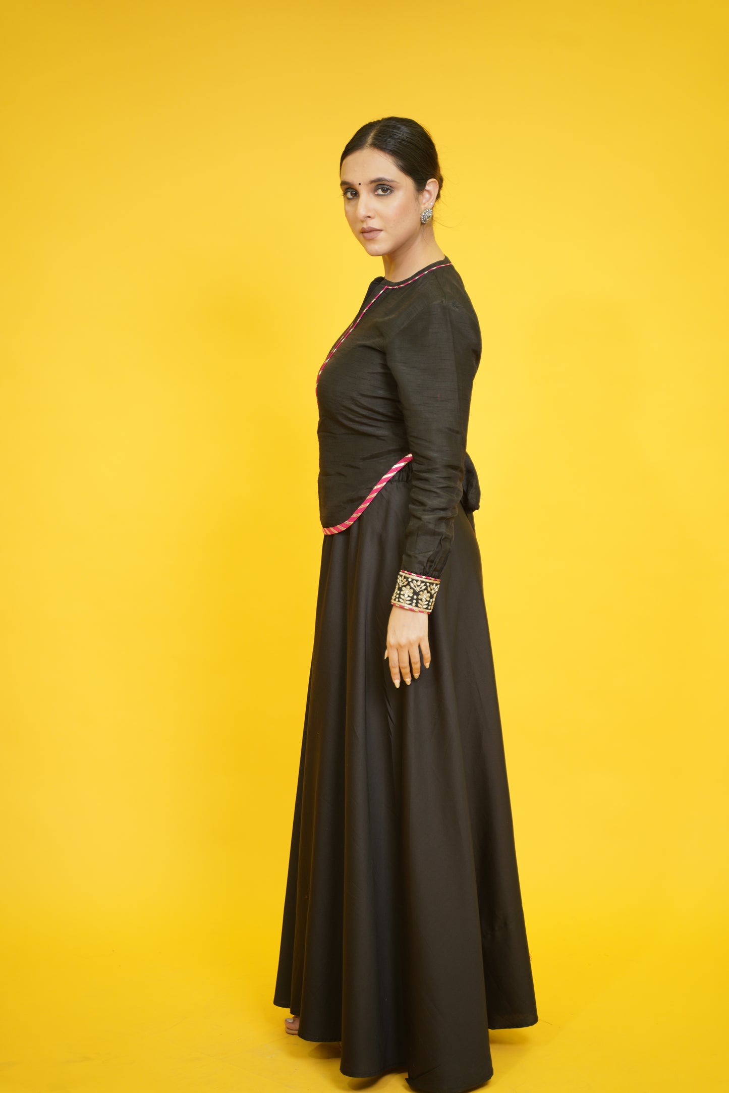 Charisma set (Plain Flaired pants with apple cut shirt)