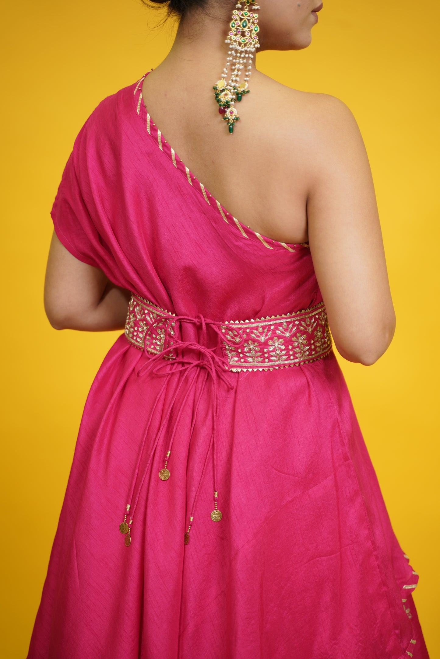 Gulrangi lehenga with asymmetric top and belt